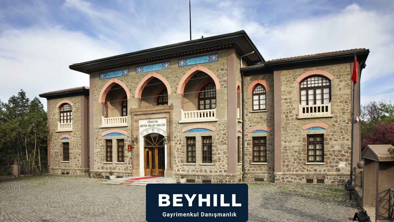 Ankara’da Gayrimenkul Danışmanı Olmak: Kimler Gerçekten Başarılı Olur?